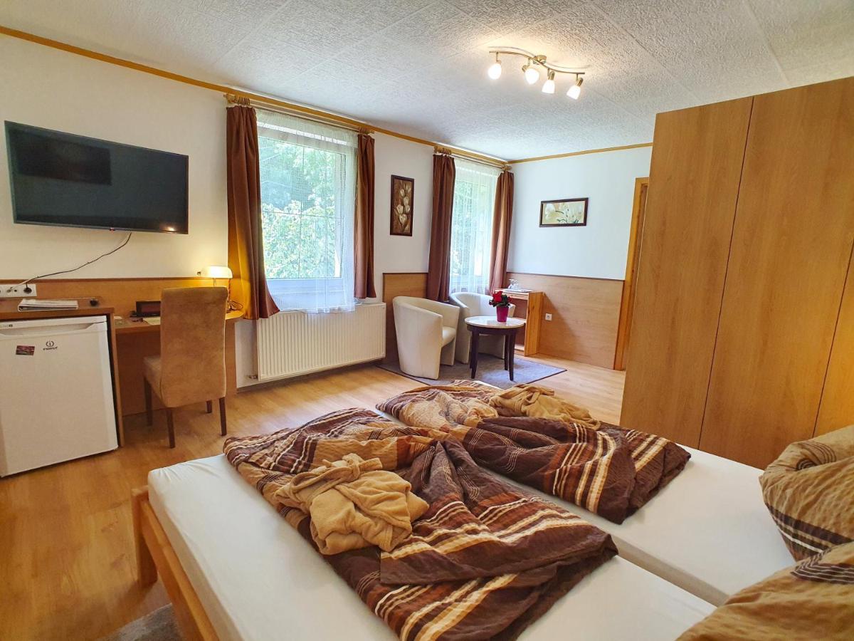 Hévíz Villa Familia Extérieur photo