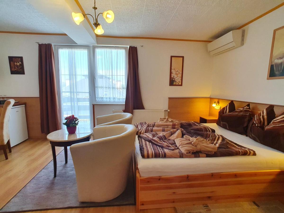 Hévíz Villa Familia Extérieur photo