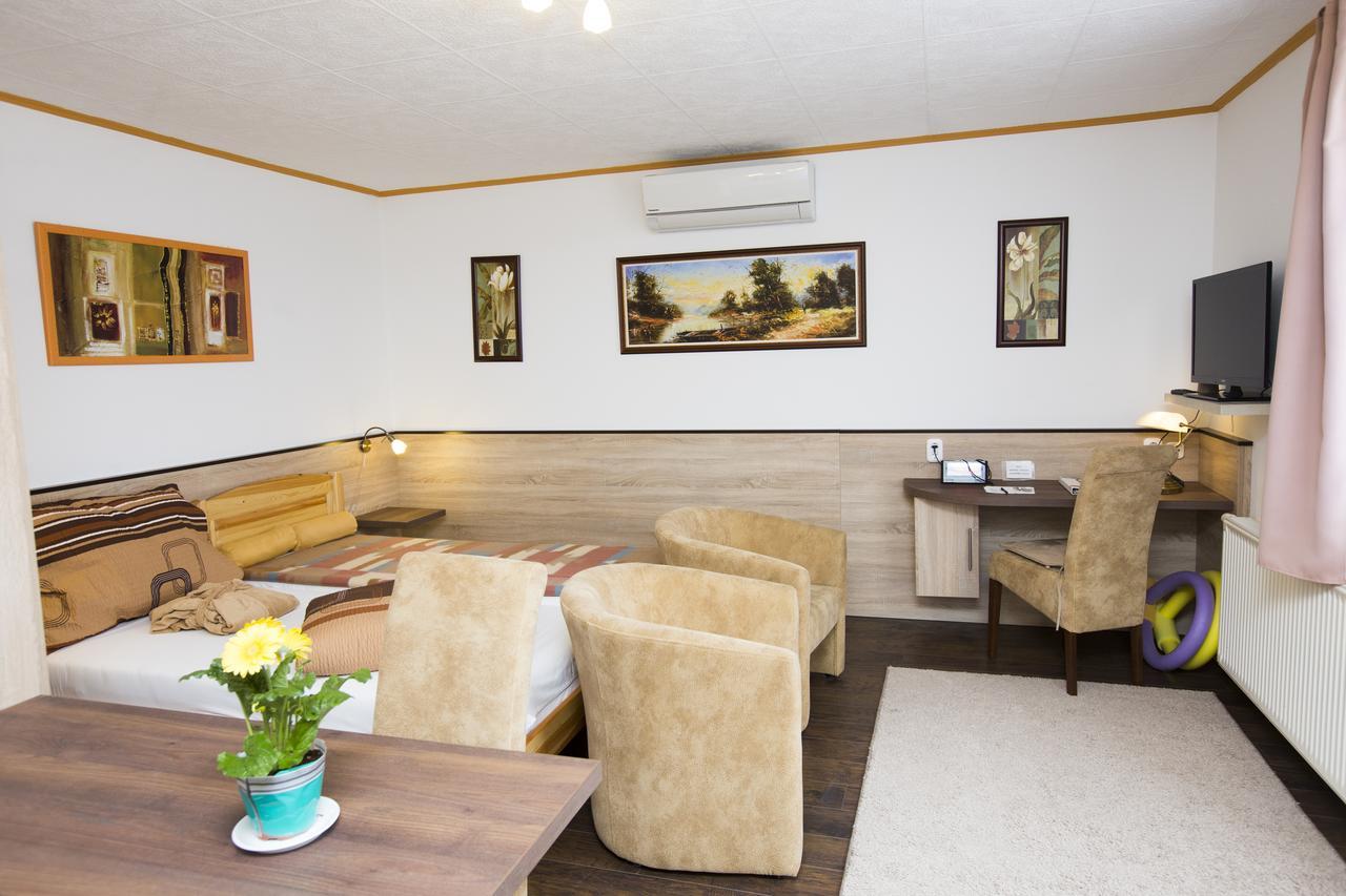 Hévíz Villa Familia Extérieur photo